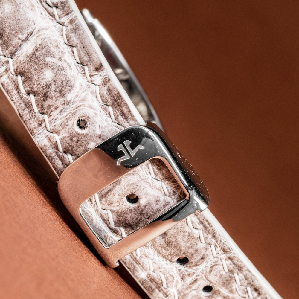 himalayan-alligator-leather-strap-for-oris-buckle.png