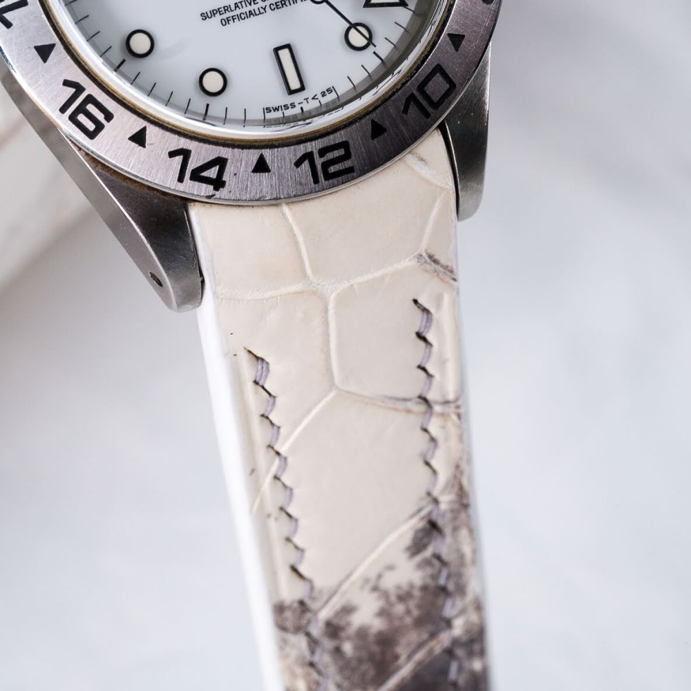 himalayan-alligator-leather-strap-for-rolex-explorer-ii-grey-stitching-lug.png
