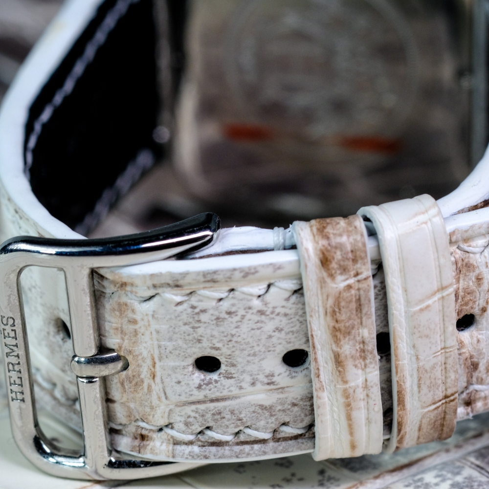 himalayan-alligator-leather-strap-hermes-heure-h-backside.png