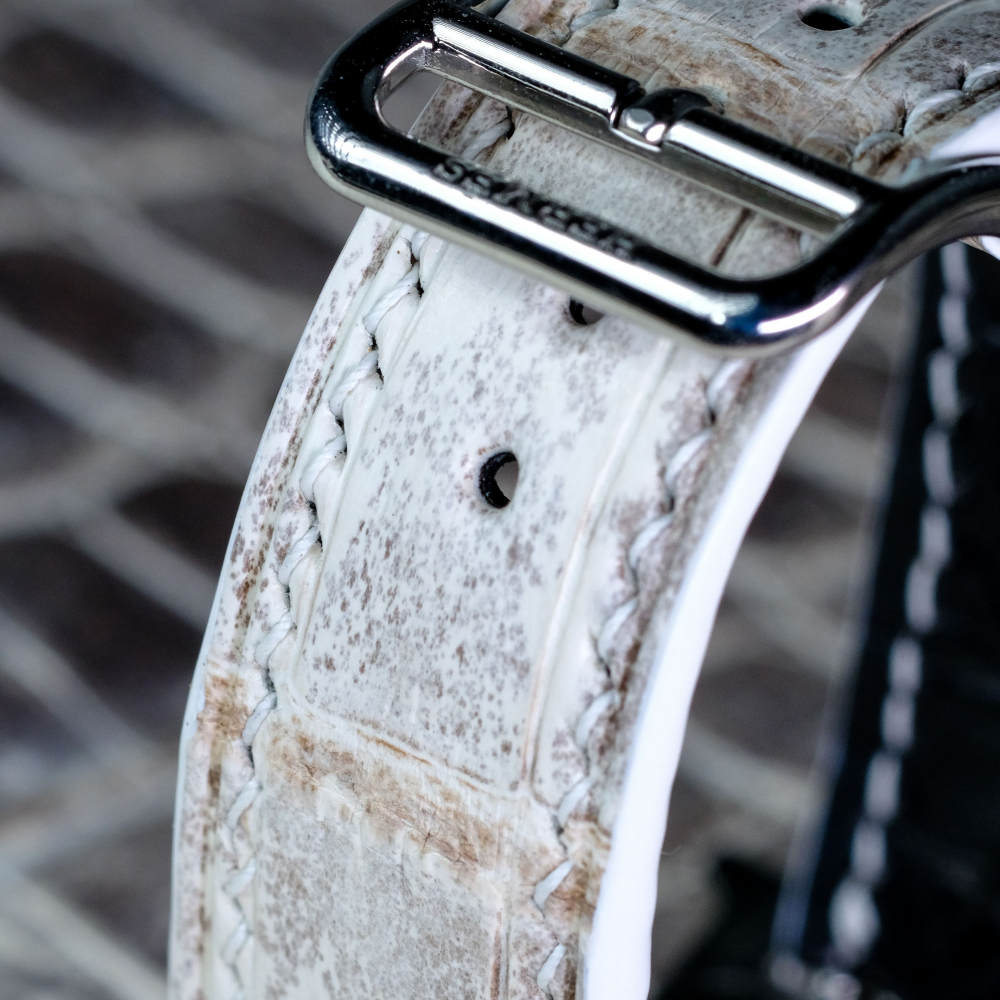 himalayan-alligator-leather-strap-hermes-heure-h-detail.png