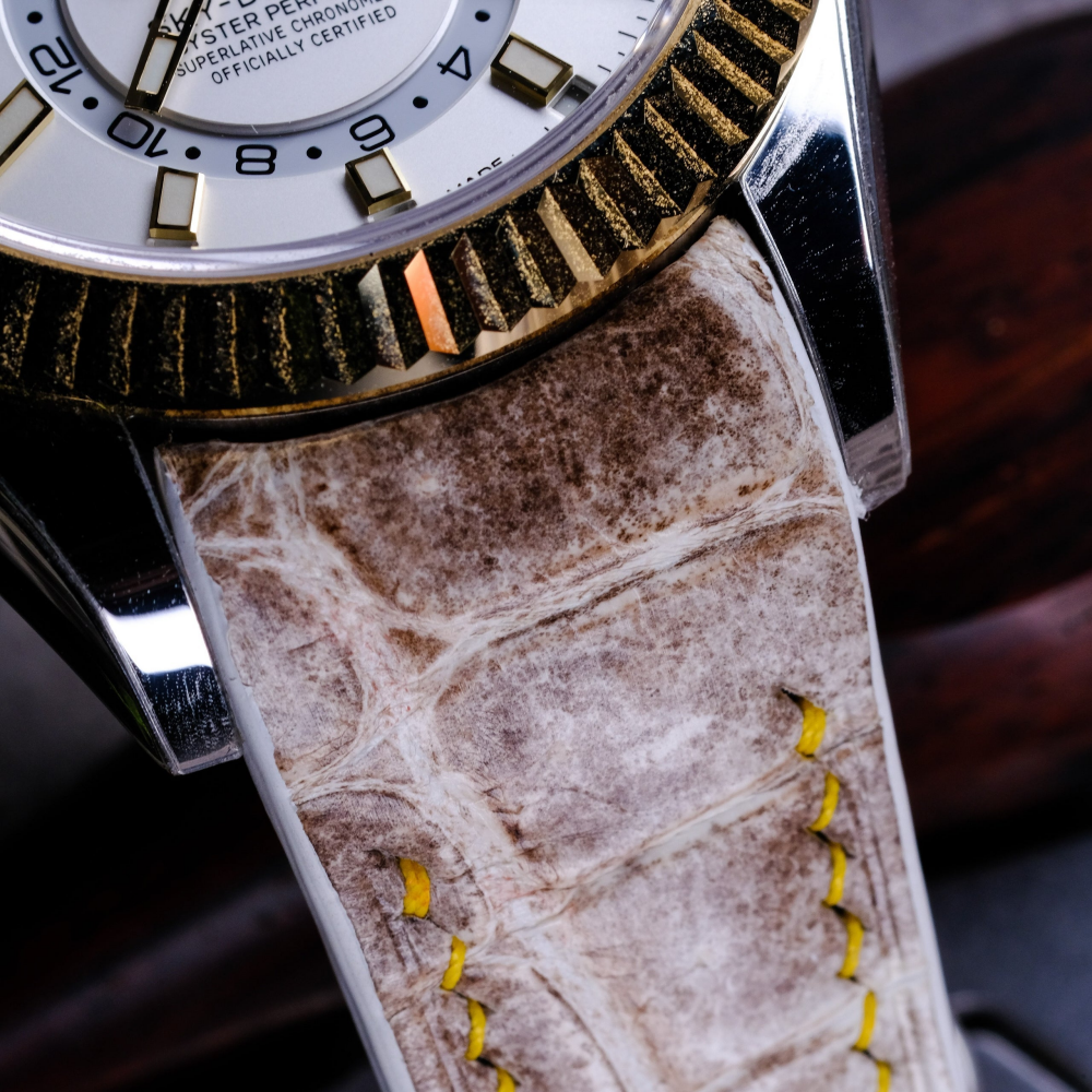 himalayan-alligator-leather-watch-strap-for-Rolex-Sky-dweller-lug.png