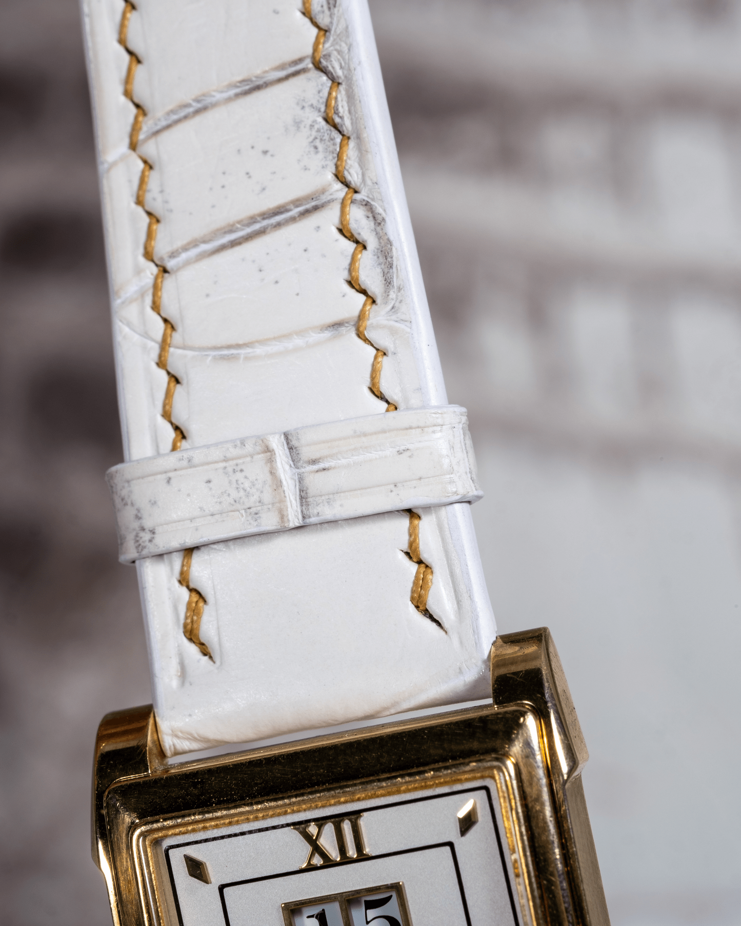 himalayan-alligator-leather-watch-strap-for-a-lange-sohne-cabaret-detail.png