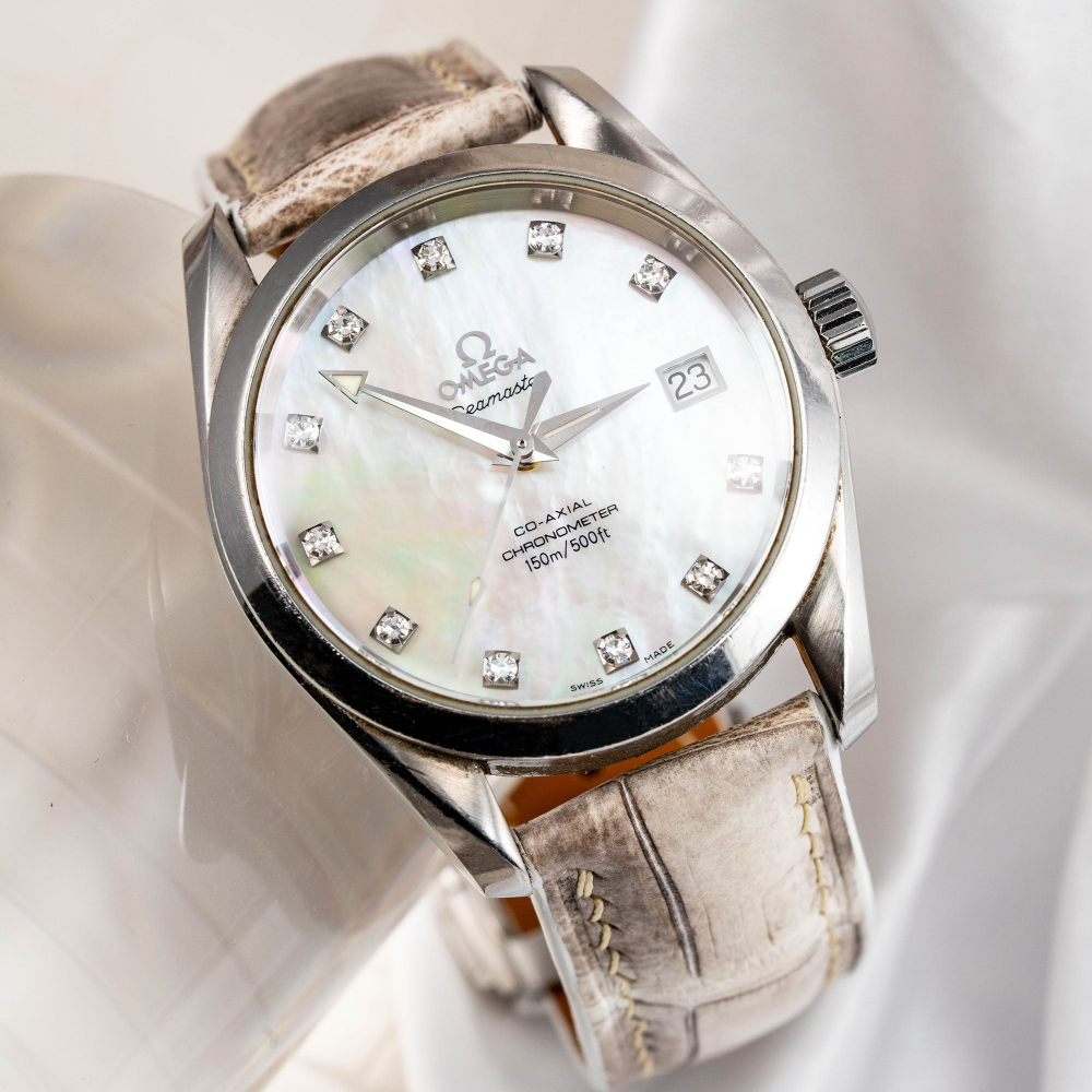 himalayan-alligator-strap-for-omega-seamaster-on-watch.png
