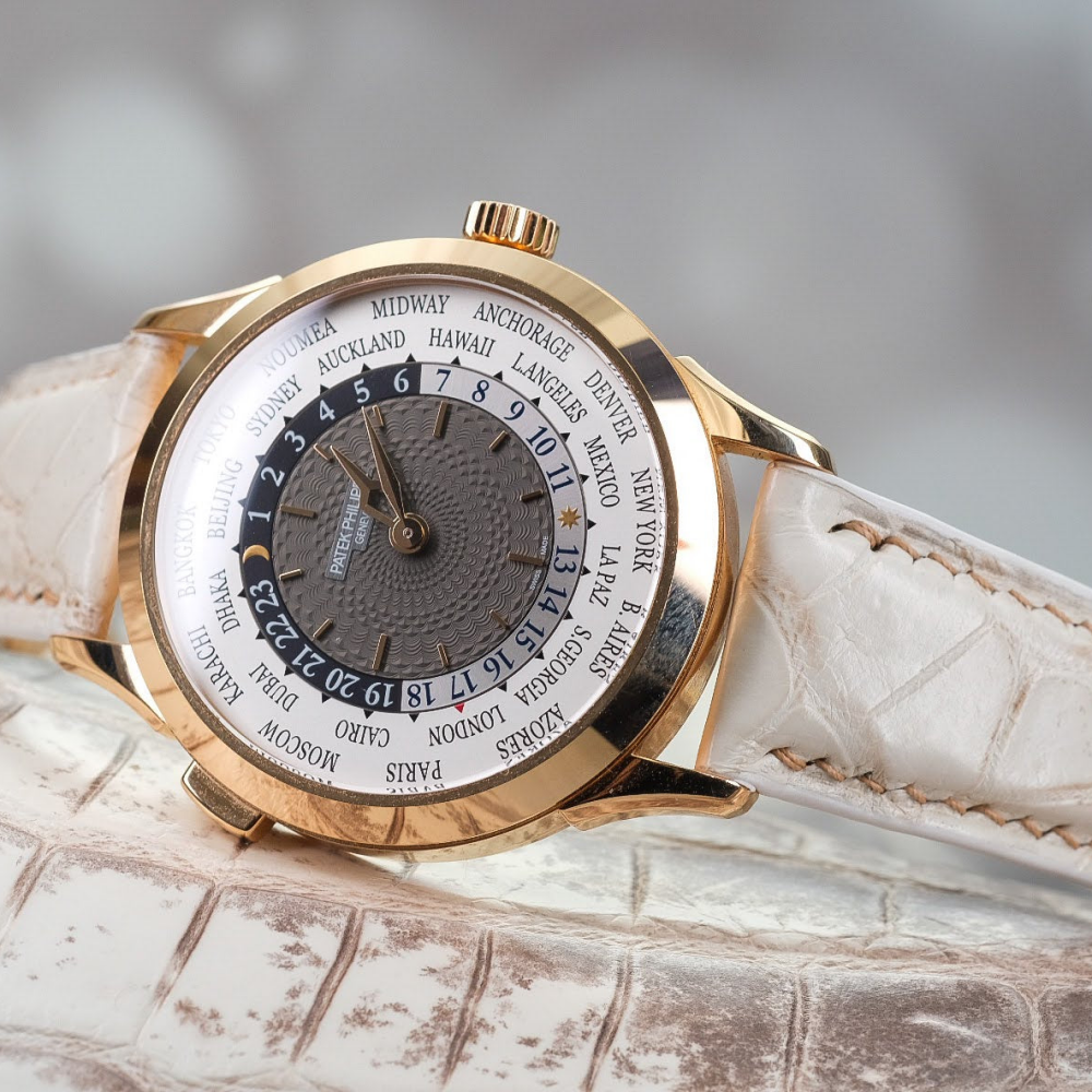 himalayan-alligator-strap-patek-philippe-complications-world-time-5230r_89472a2f-4d23-4188-8604-c01f9142828b.png