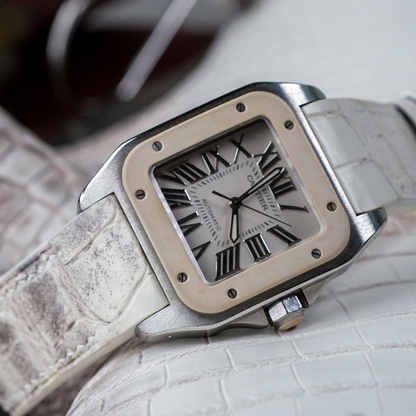 himalayn-alligator-leather-srap-cartier-santos-100-watch.png