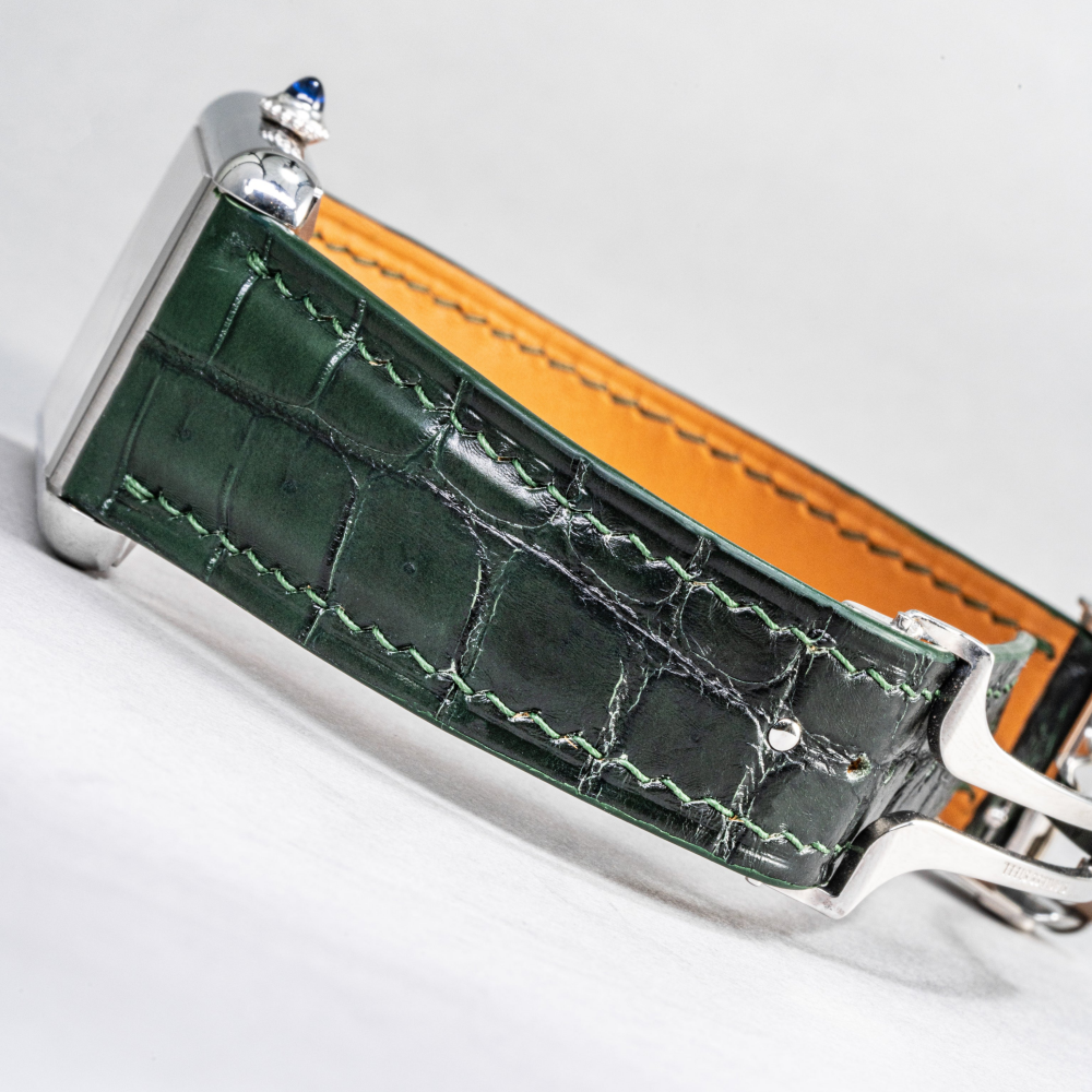 hunter-green-alligator-leather-strap-for-cartier-tank-must-detail.png