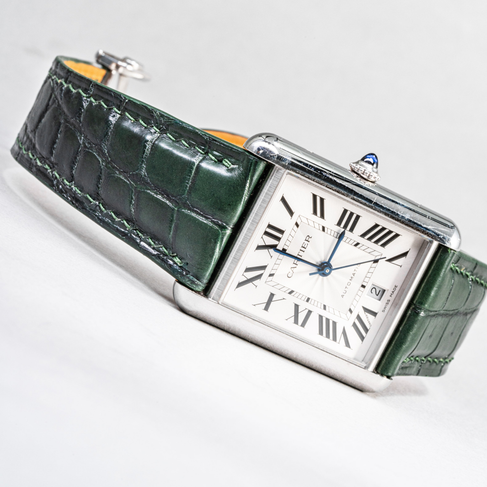 hunter-green-alligator-leather-strap-for-cartier-tank-must-watch.png