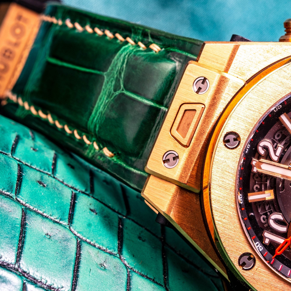 hunter-green-alligator-leather-strap-for-hublot-big-bang-unico-yellow-gold-lug.png