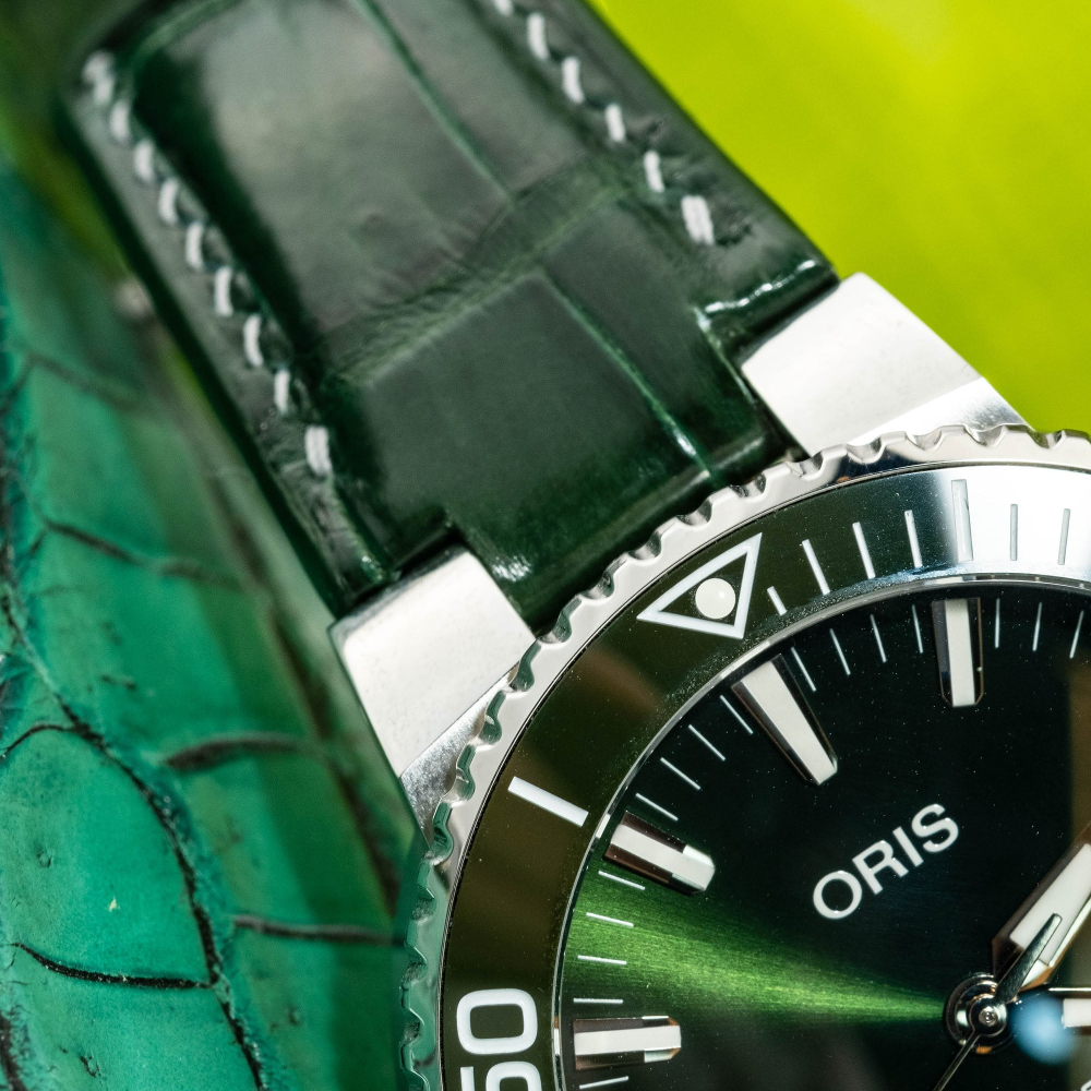 hunter-green-alligator-leather-strap-for-oris-drivers-sixty-five-stitching.png