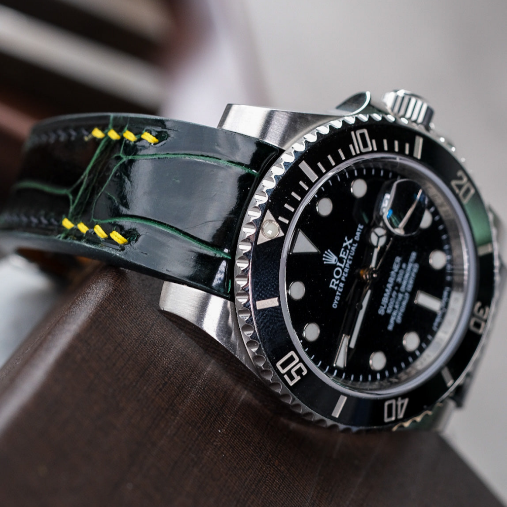hunter-green-alligator-leather-strap-for-rolex-submariner-40mm-detail.png