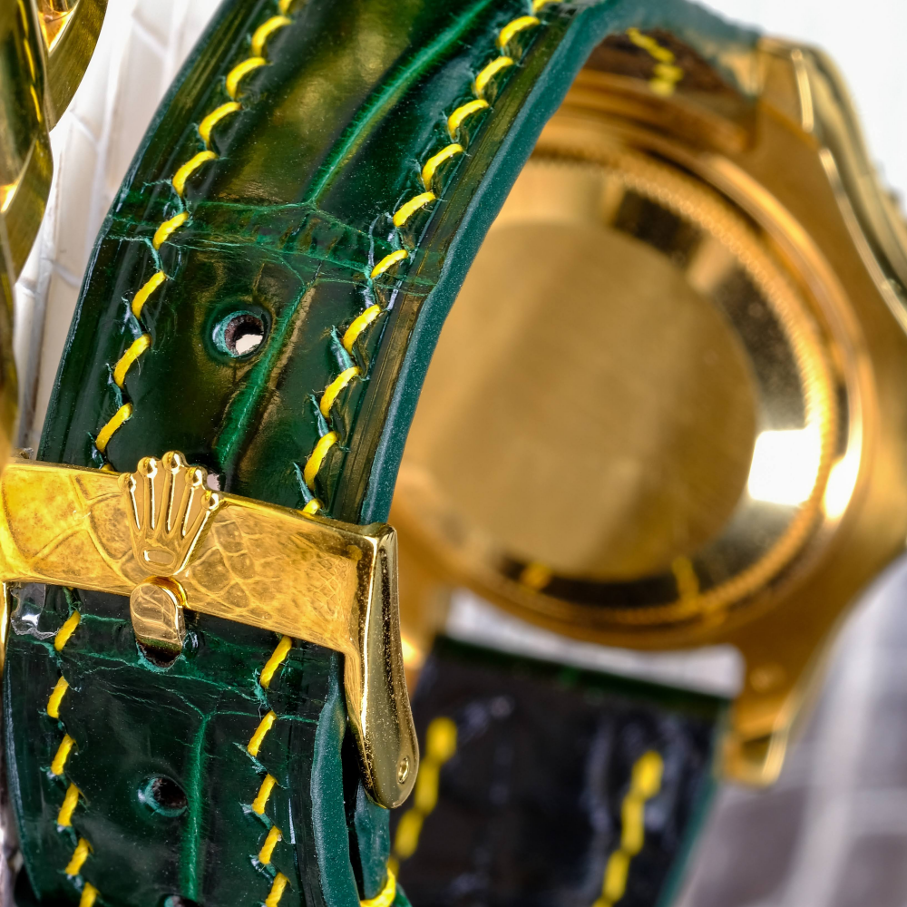 hunter-green-alligator-leather-strap-for-rolex-yacht-master-yellow-gold-stitching-backside.png