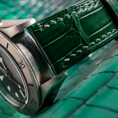 hunter-green-alligator-leather-strap-for-tudor-black-bay-steel-heritag-backside-stitching.png