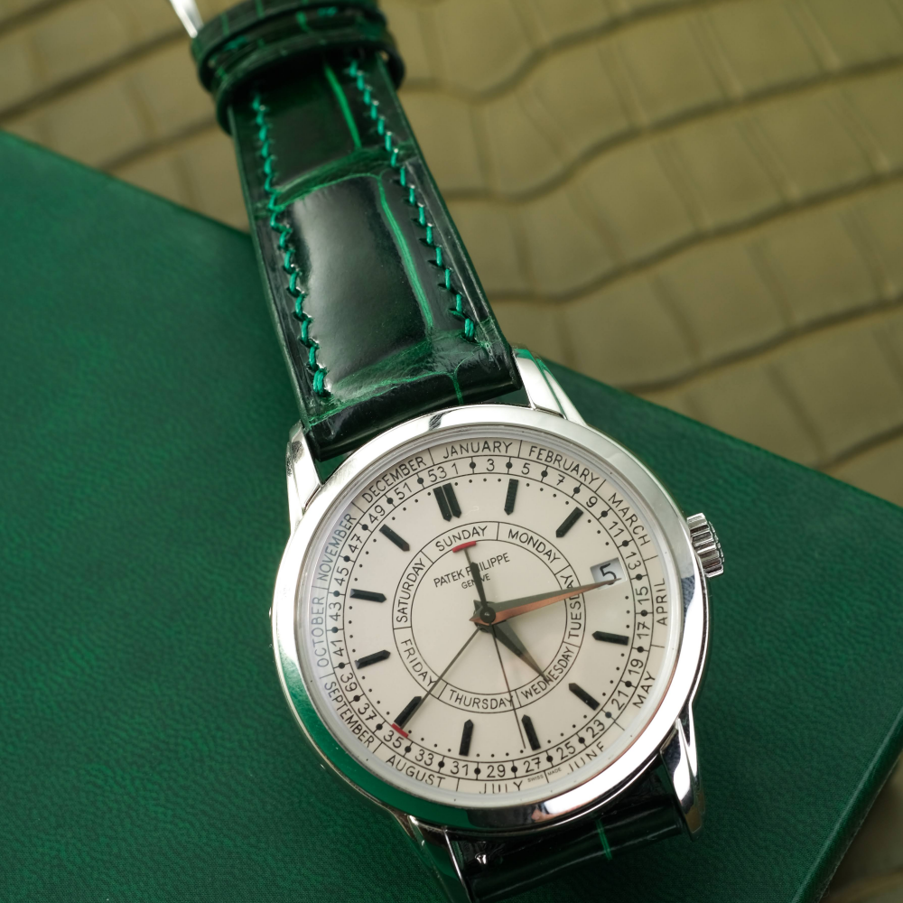 hunter-green-alligator-strap-for-patek-philippe-complications-weekly-calendar-5212a-watch.png