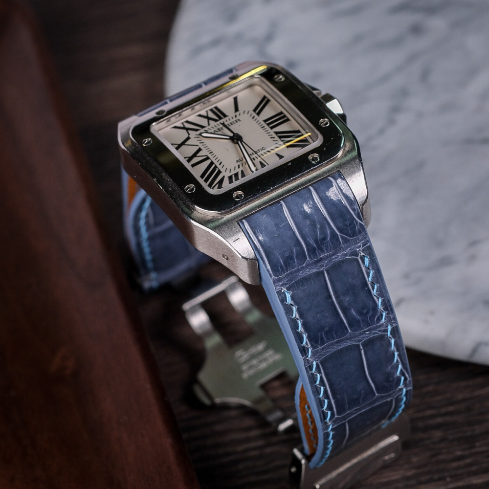icy-blue-alligator-leather-srap-cartier-santos-100-detail.png