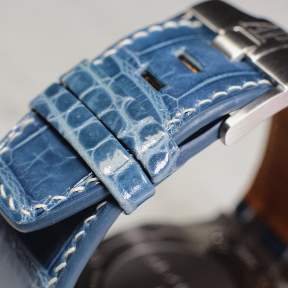 icy-blue-alligator-leather-strap-for-ap-royal-oak-shore-42mm-buckle.png