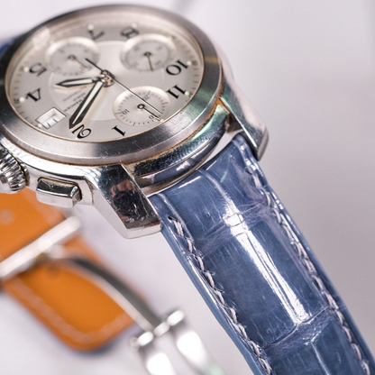 icy-blue-alligator-leather-strap-for-baume-mercier-capeland-detail.png