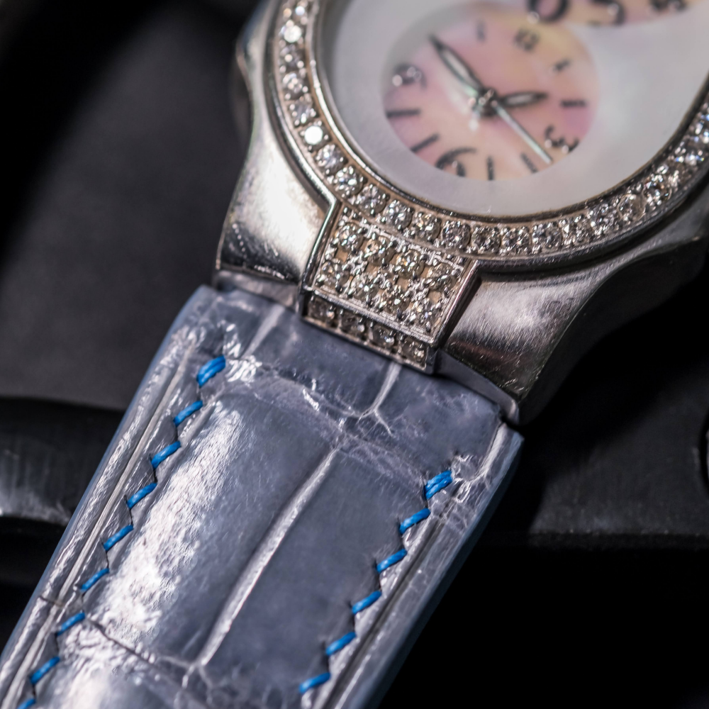 icy-blue-alligator-leather-strap-for-philip-stein-signature-dual-time-detail.png