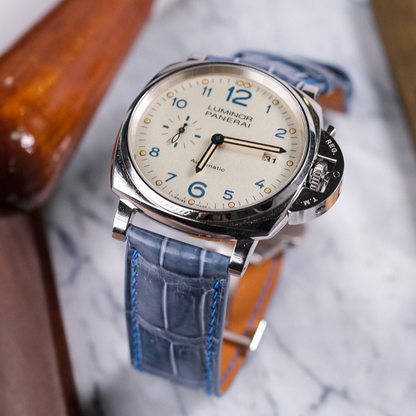 icy-blue-alligator-leather-watch-strap-for-Panerai-Luminor.png