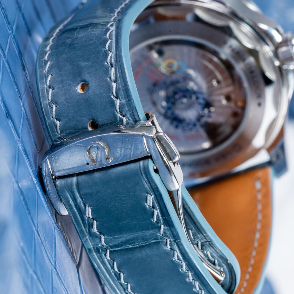 icy-blue-alligator-strap-for-omega-seamaster-backside.png