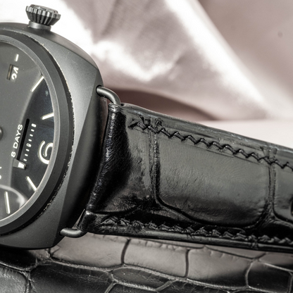 jet-black-alligator-leather-strap-for-Panerai-Radimir-detail.png