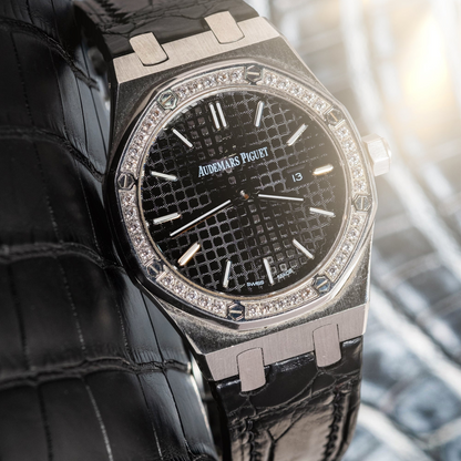 jet-black-alligator-leather-strap-for-ap-ladies.png