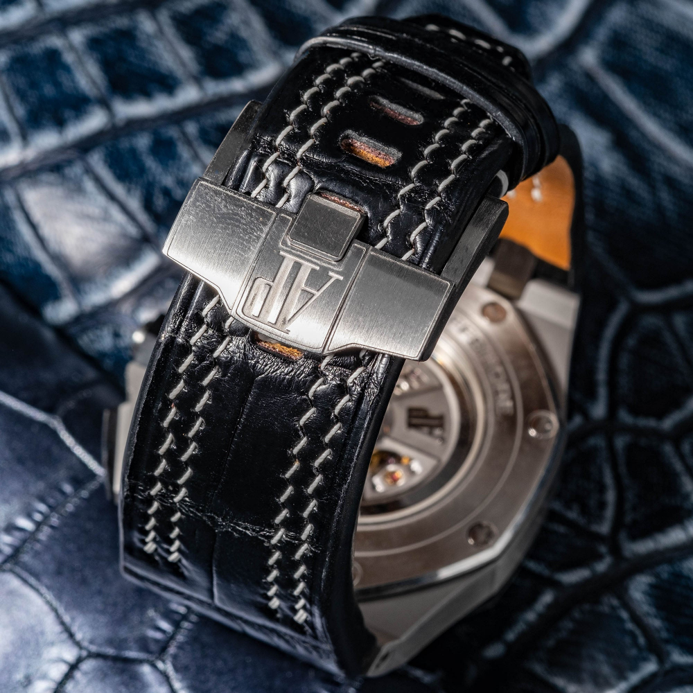 jet-black-alligator-leather-strap-for-ap-royal-oak-44mm-with-double-stitching-watch-backside.png