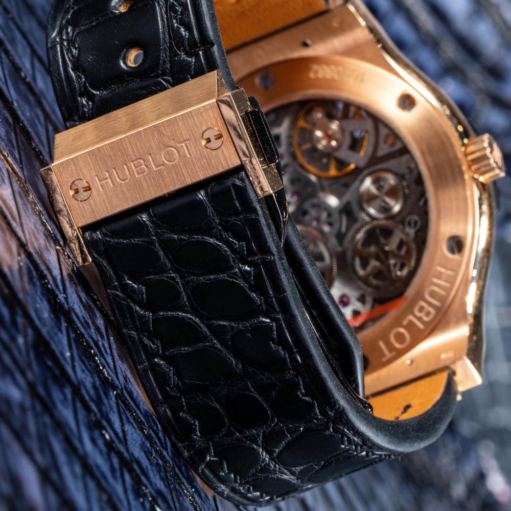 jet-black-alligator-leather-strap-for-hublot-classic-fusion--ultra-thin-backside.png