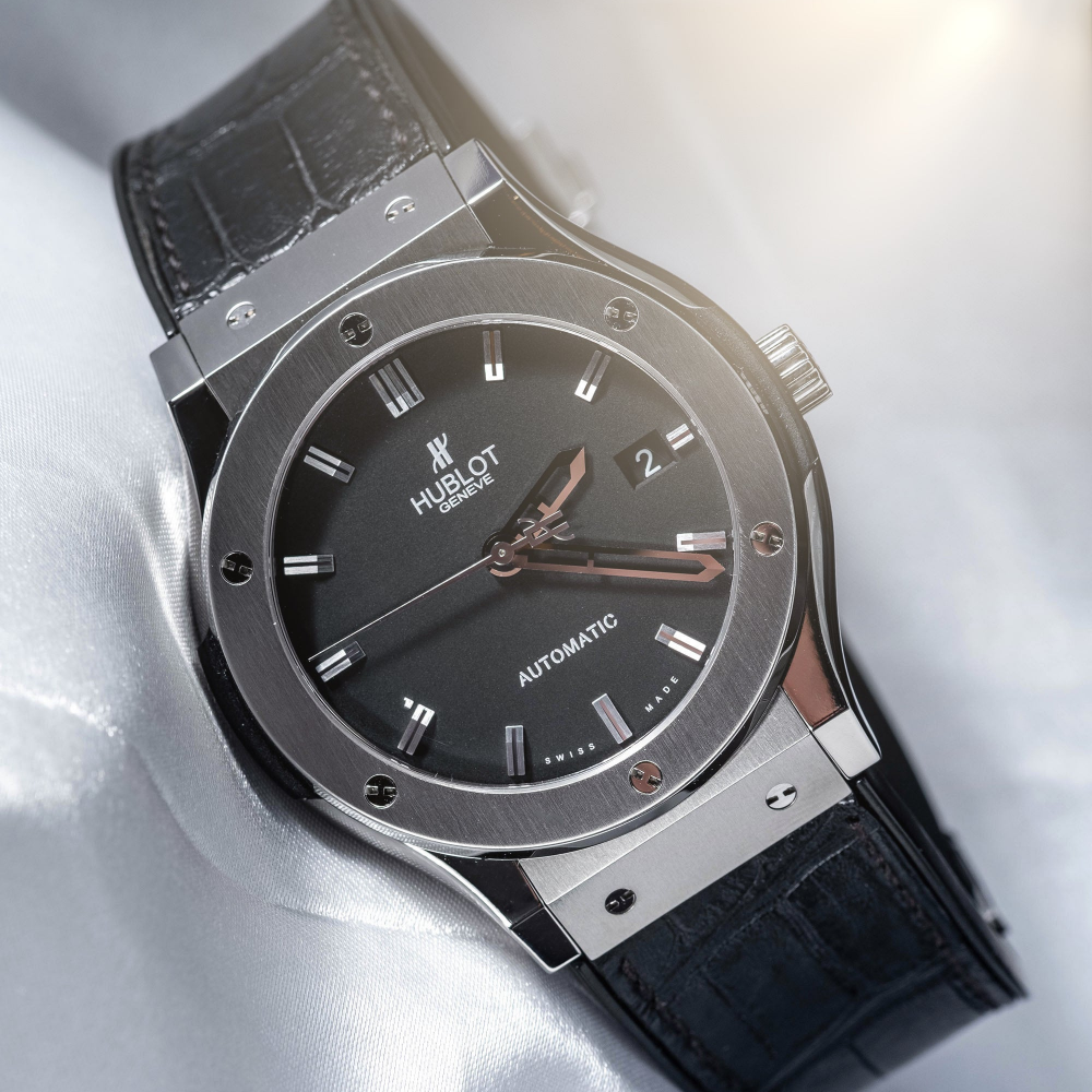 jet-black-alligator-leather-strap-for-hublot-classic-fusion-3-hands.png