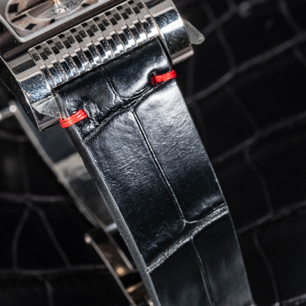 jet-black-alligator-leather-strap-for-rolex-cellin-detail.png