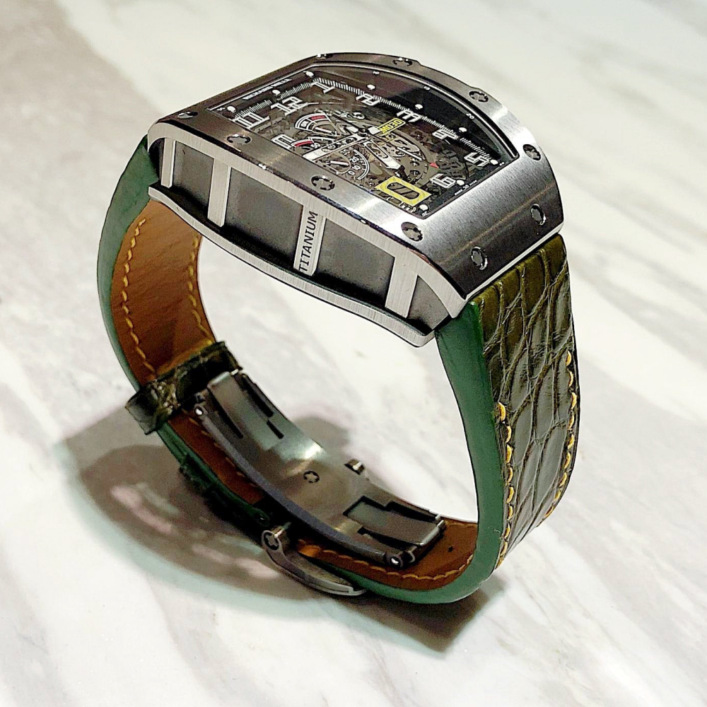 juniper-green-alligator-leather-strap-for-richard-mille-RM010-detail.png