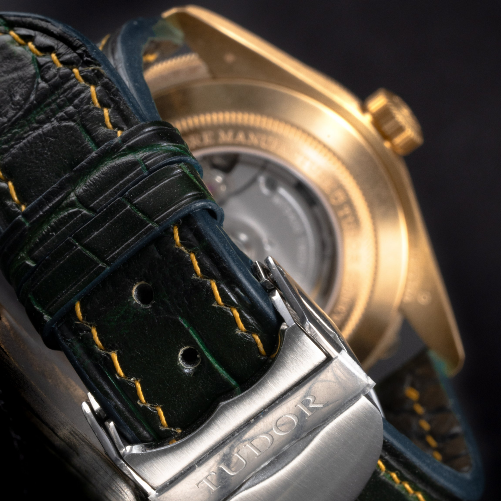 juniper-green-alligator-leather-strap-for-tudor-black-bay-gold-stitching-backside.png