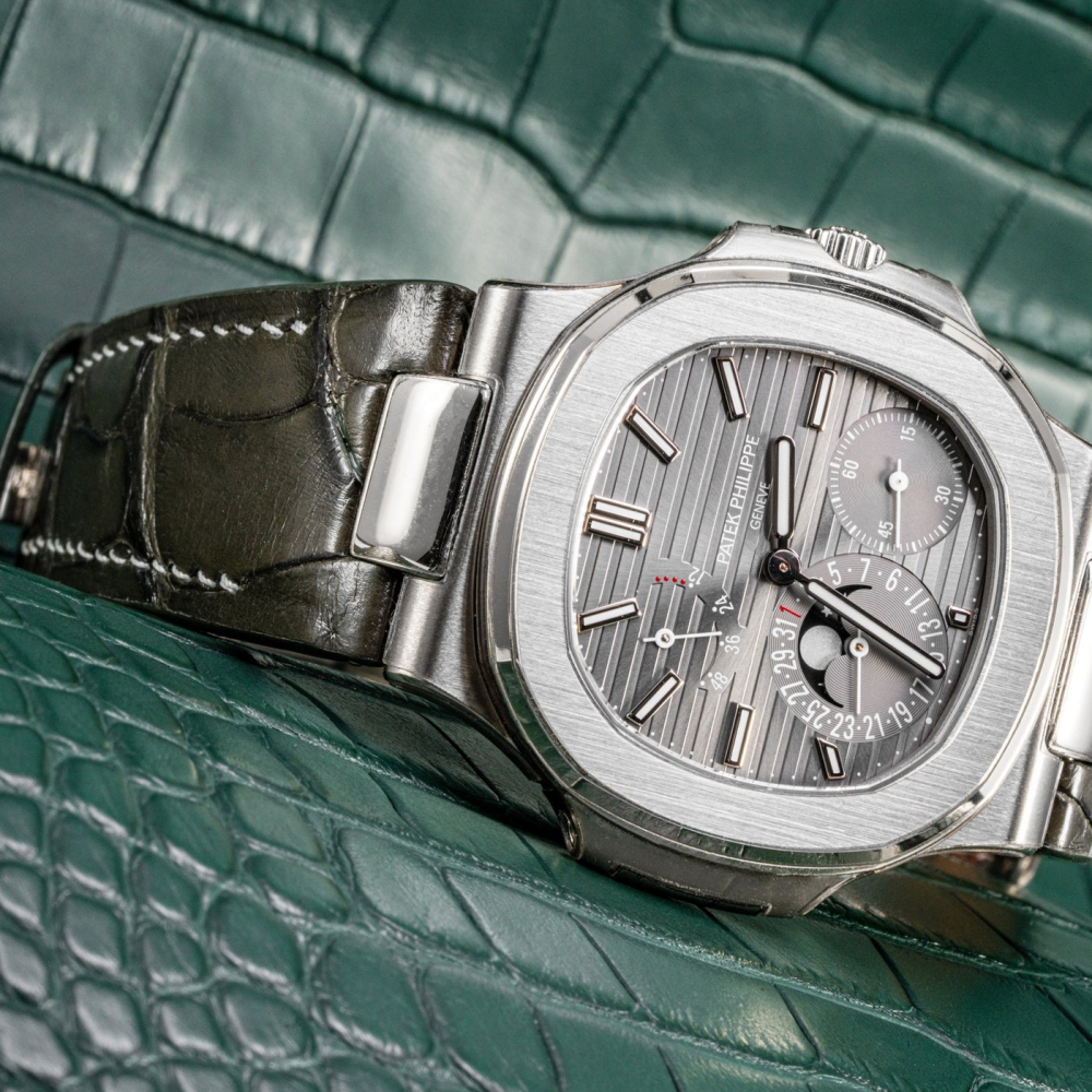 juniper-green-alligator-leather-watch-strap-for-Patek-Philippe-Nautilus-5712g-watch.png