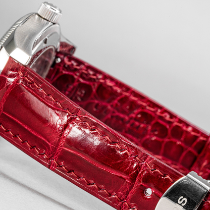 maroon-red-alligator-leather-strap-for-oris--detail.png