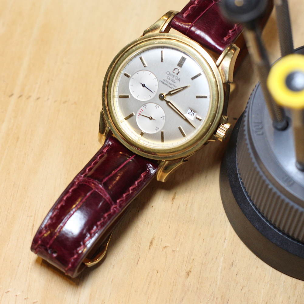 maroon-red-alligator-watch-strap-for-omega-De-Ville-show.png