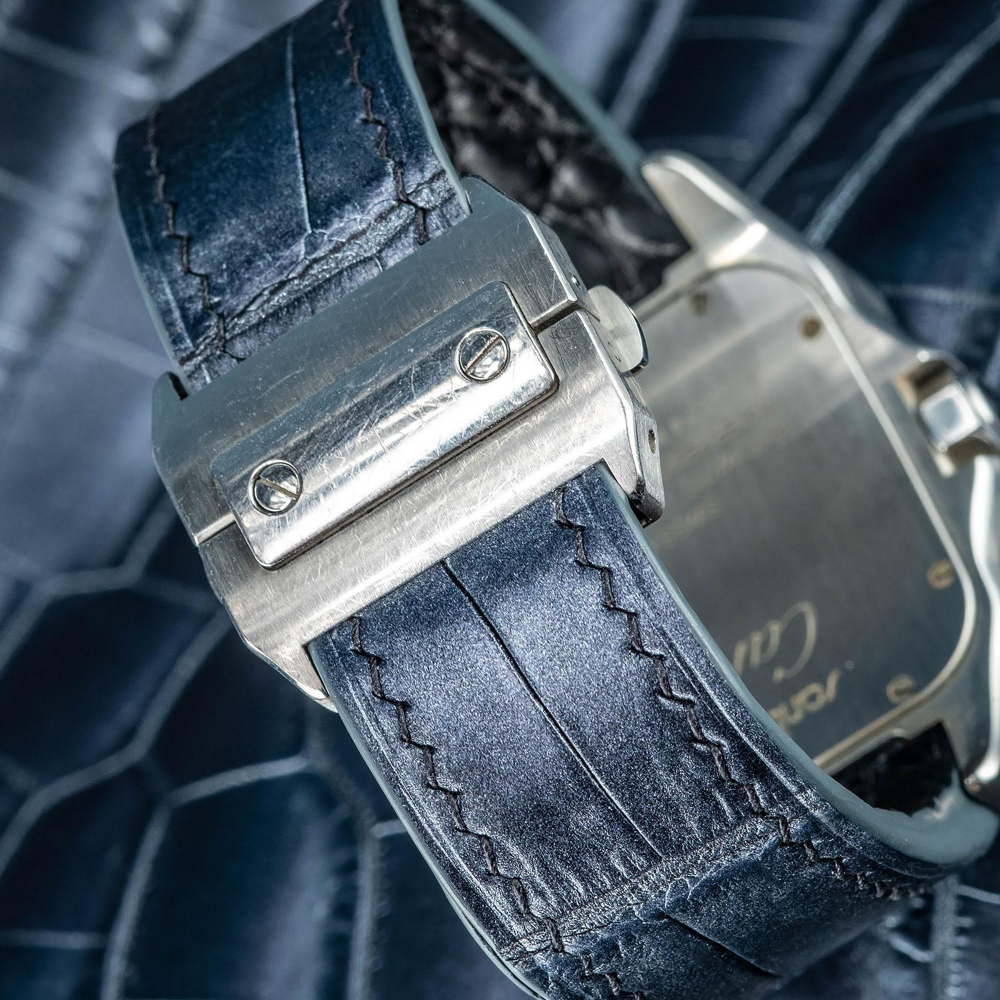 metallic-black-alligator-leather-srap-cartier-santos-100-backside.png