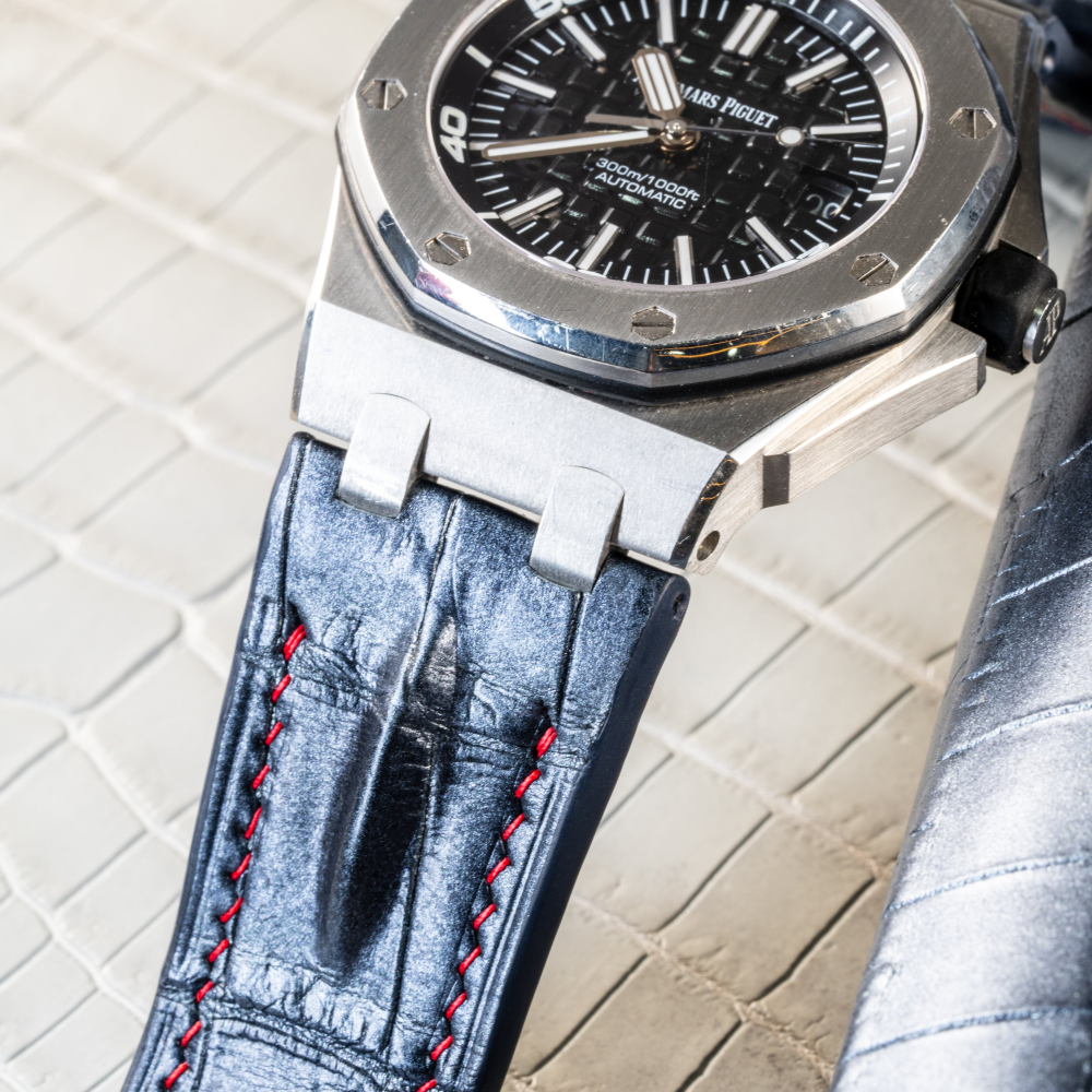metallic-black-alligator-leather-strap-for-ap-royal-oak-shore-42mm-lug.png