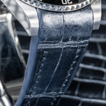 metallic-black-alligator-leather-strap-for-rolex-submariner-40mm-stitching.png