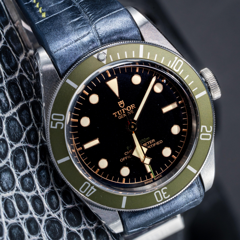 metallic-black-alligator-leather-strap-for-tudor-black-bay-watch.png