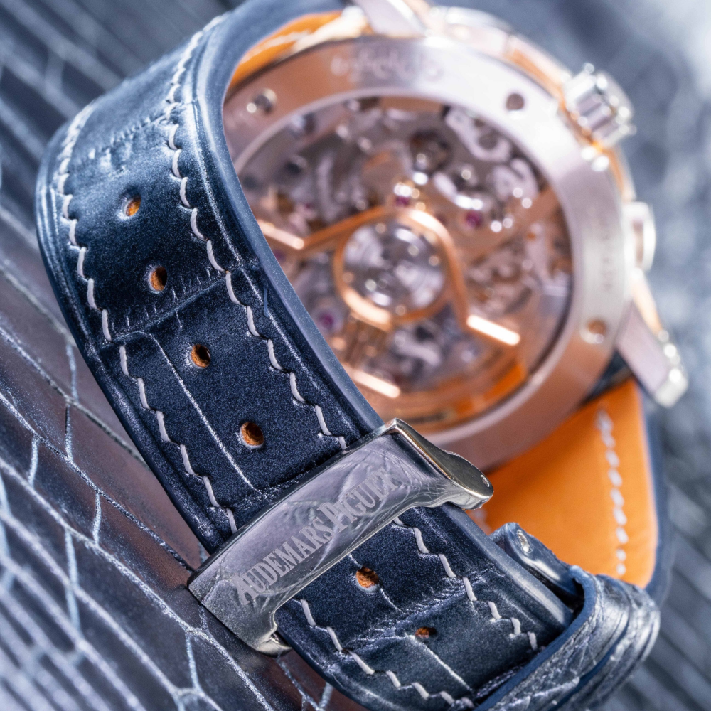 metallic-black-alligtor-leather-strap-for-ap-code-11-59-backside.png