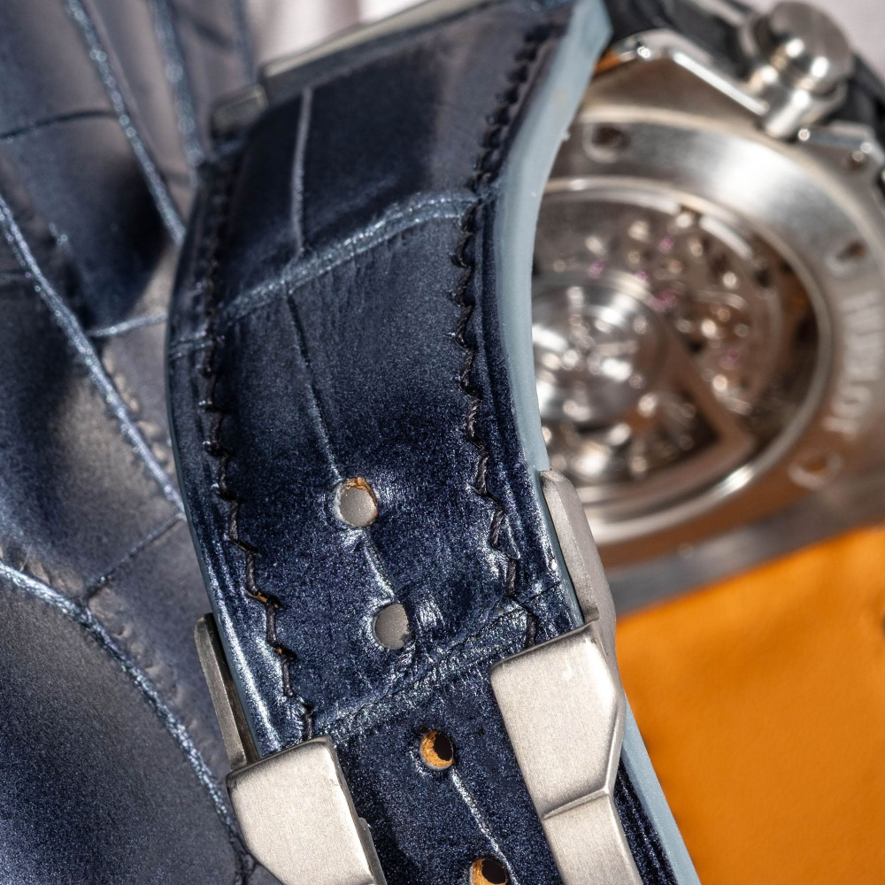 metallic-black-crocodile-8-hublot-big-bang-unico-titanium-ceramic-detail.png