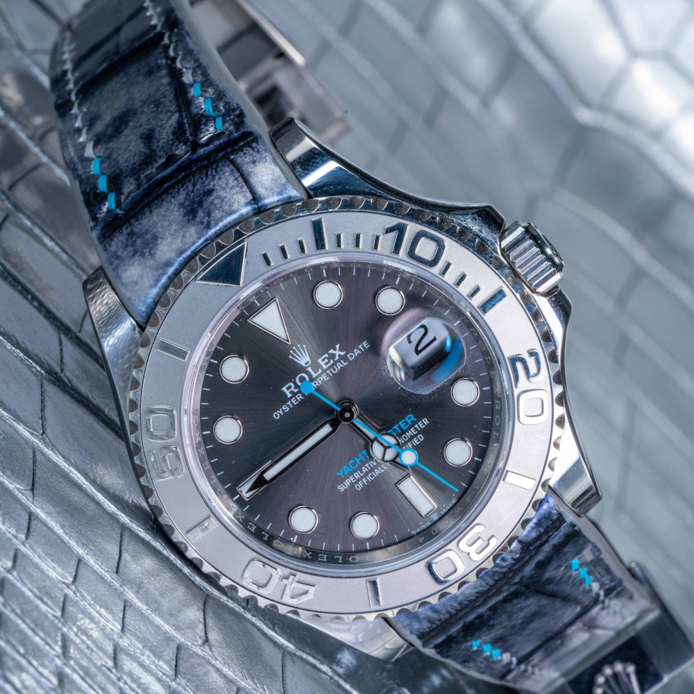 metallic-silver--alligator-leather-strap-for-rolex-yacht-master-40mm-watch.png