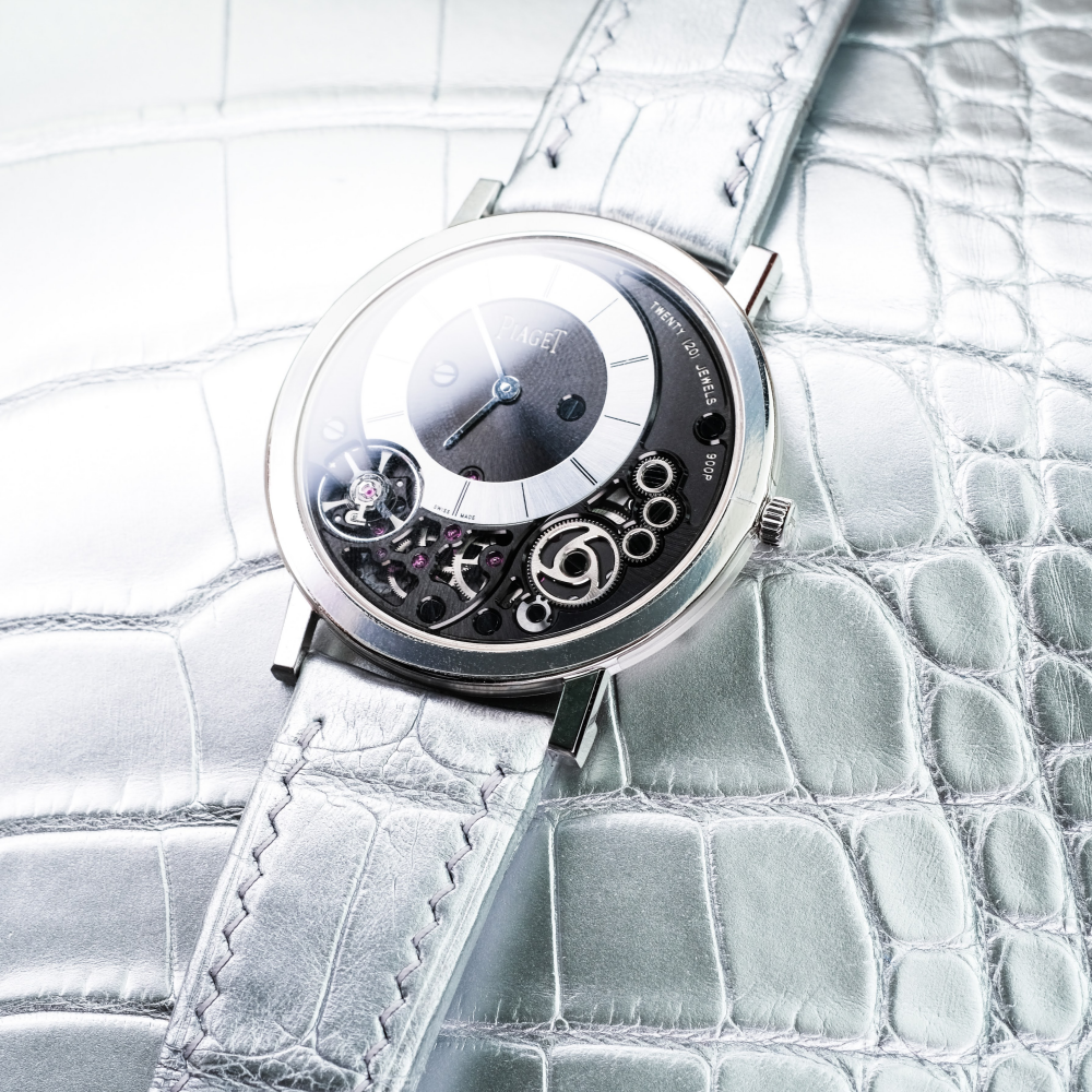 metallic-silver-alligator-leather-strap-for-piaget-altiplano.png