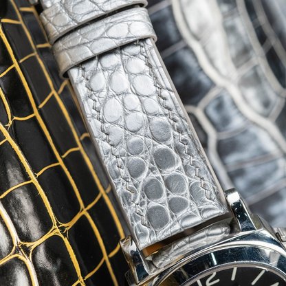 metallic-silver-alligator-leather-watch-strap-for-Panerai-Luminor-lug.png