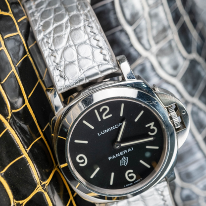 metallic-silver-alligator-leather-watch-strap-for-Panerai-Luminor-watch.png