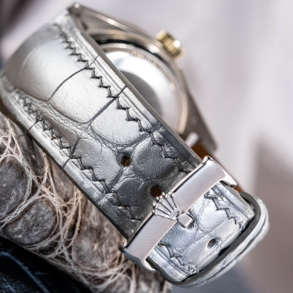 metallic-silver-alligator-leather-watch-strap-for-Rolex-Datejust-41mm-backside.png