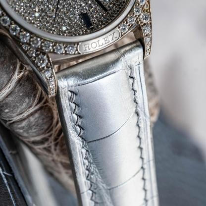 metallic-silver-alligator-leather-watch-strap-for-Rolex-Datejust-41mm-lug.png