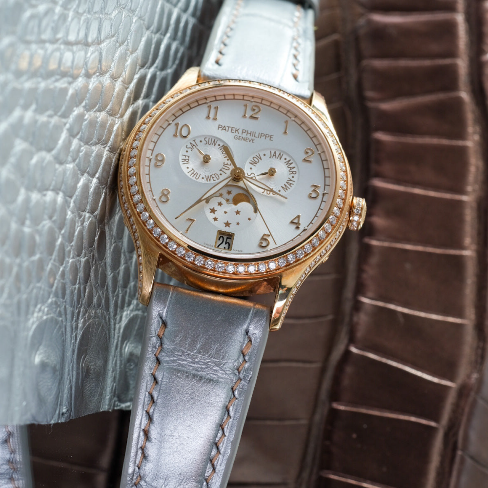 metallic-silver-alligator-strap-for-patek-philippe-complications-annual-calendar-4948g-watch.png