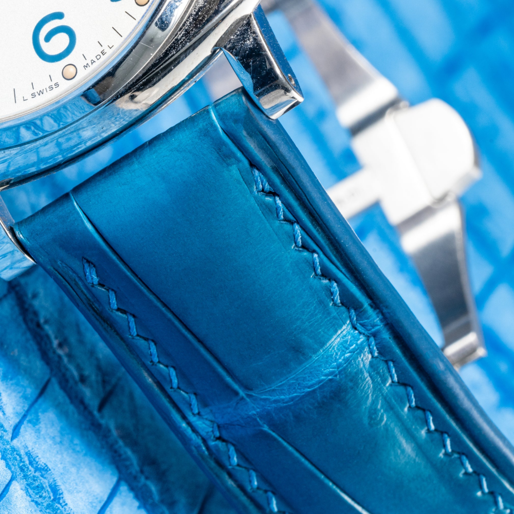 miame-Blue-alligator-leather-watch-strap-for-Panerai-Luminor-stitching.png