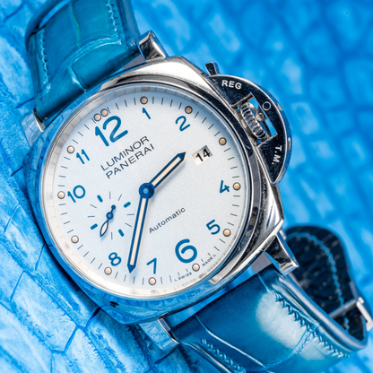 miame-Blue-alligator-leather-watch-strap-for-Panerai-Luminor.png