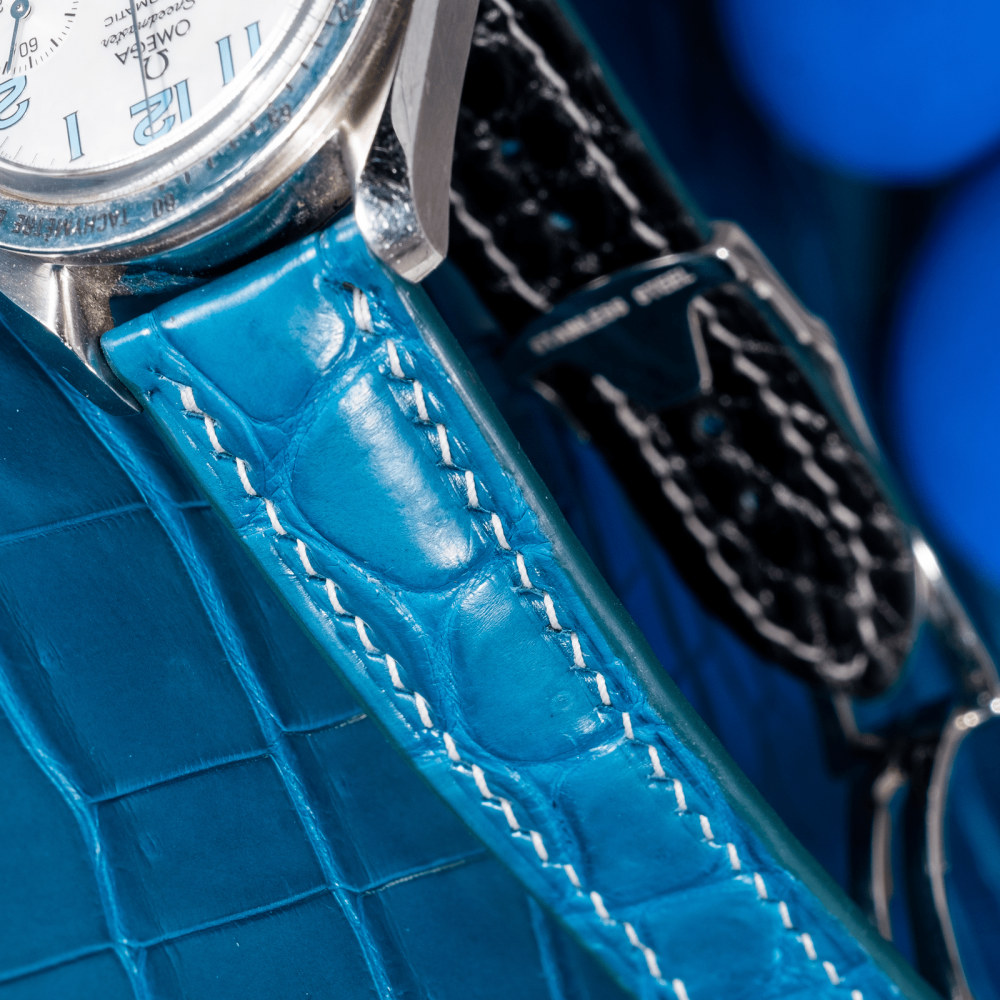 miami-blue-alligator-leather-strap-for-omega-speedmaster-lug.png